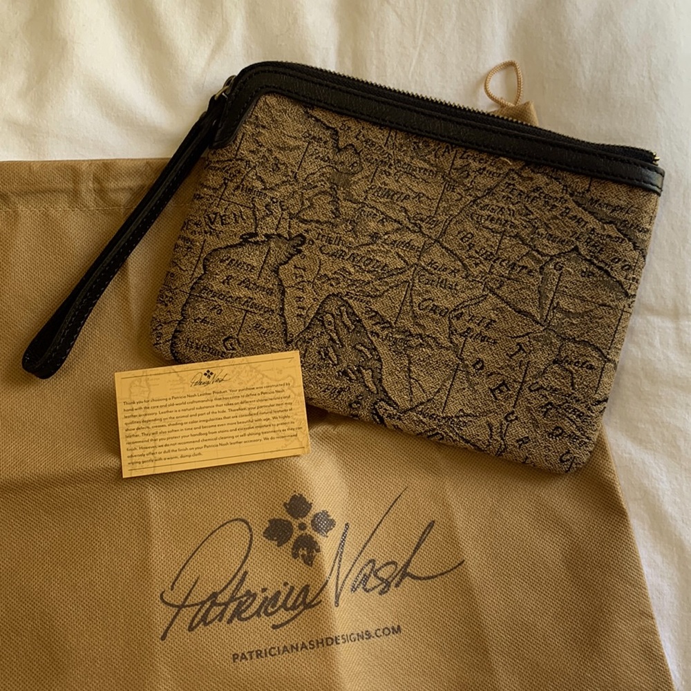 Patricia Nash wristlet NWOT